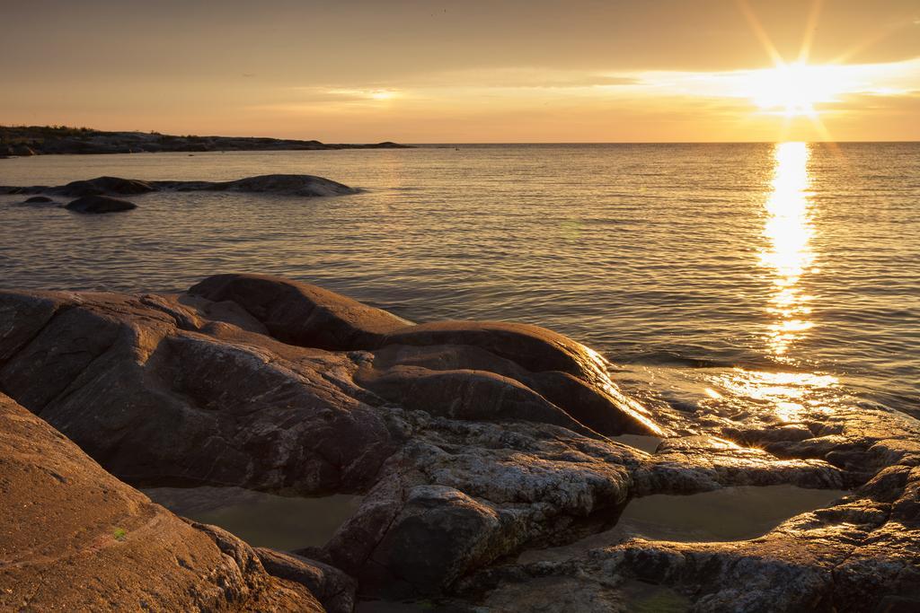 Kylmaepihlaja Lighthouse Hotel Rauma Exterior photo