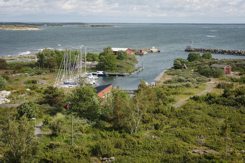 Kylmaepihlaja Lighthouse Hotel Rauma Exterior photo