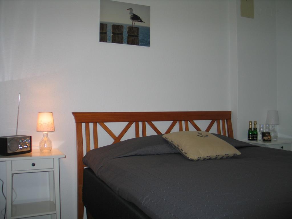 Kylmaepihlaja Lighthouse Hotel Rauma Room photo