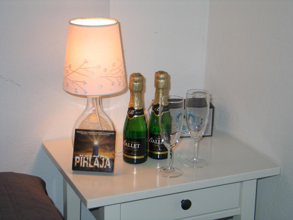 Kylmaepihlaja Lighthouse Hotel Rauma Room photo